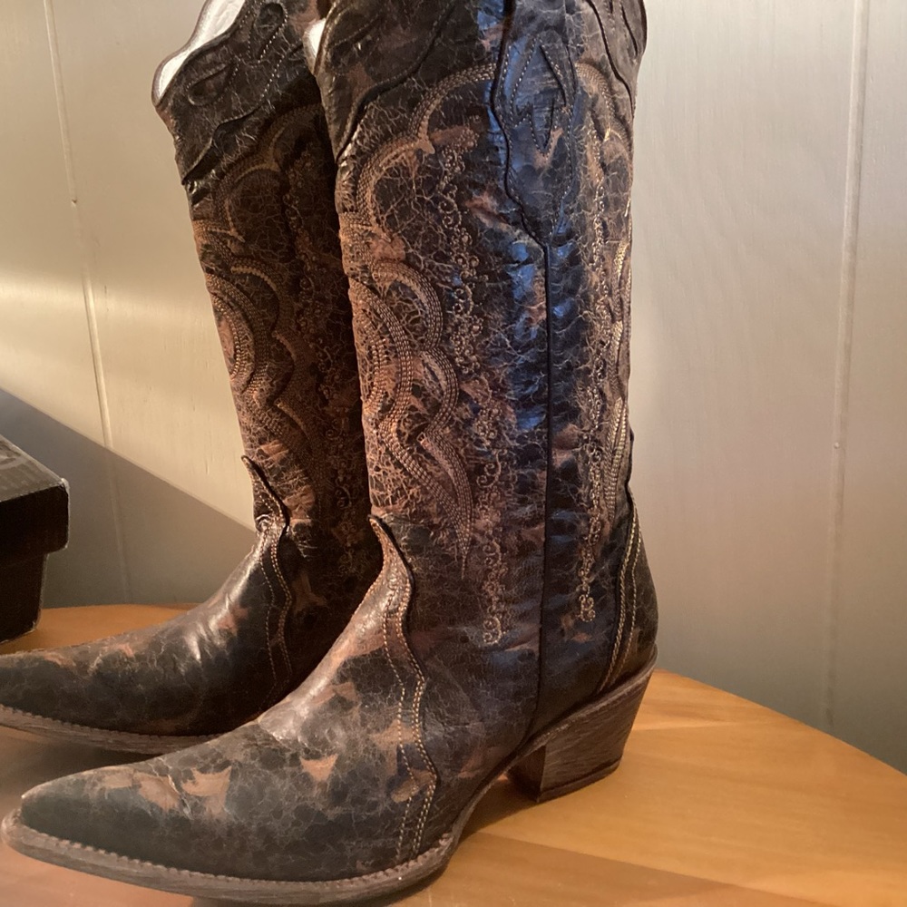 Cuadra Frida western cowboy boots sz 9. EUC. Worn twice.  Outer & inner leather